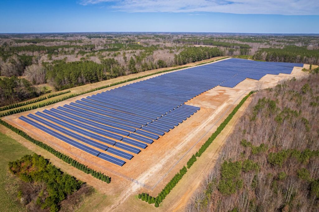 Do Solar Panels Work Better In Hot Weather?