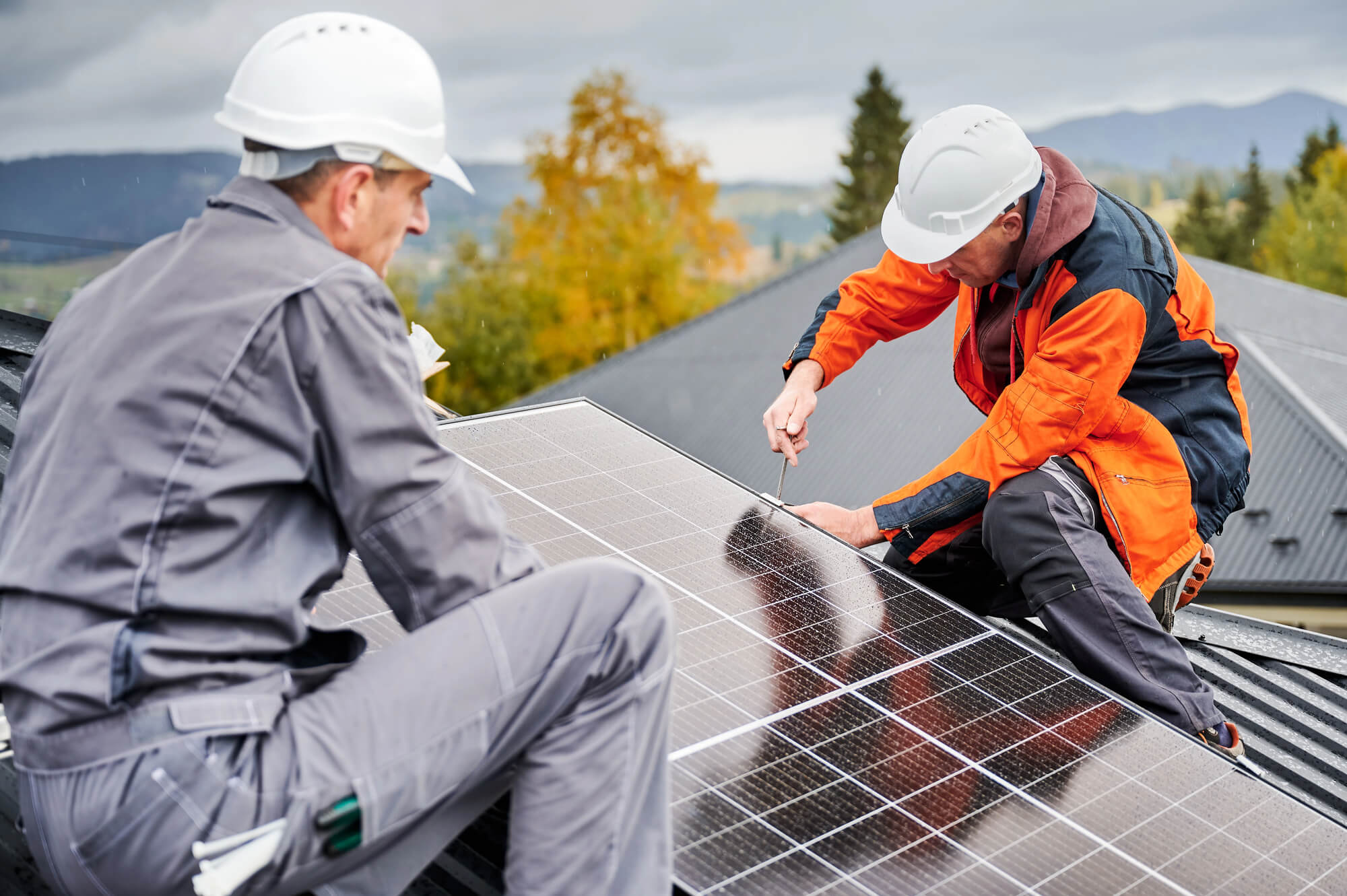 Old vs New Solar Panels: Should You Upgrade Your Solar System?